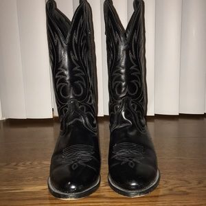 Women’s Laredo boots. Size 8 1/2 M.